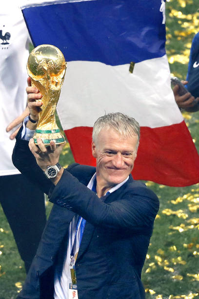 边后卫的位 边后卫的位